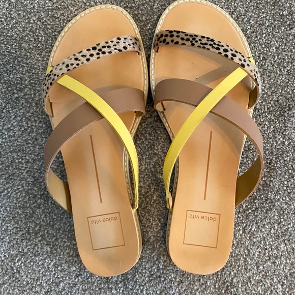 Sandals - Picture 2 of 3